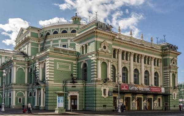 Интересная экскурсия «Театральный Петербург»